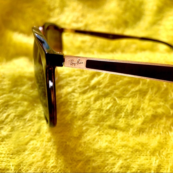 Ray-Ban Aviators - Picture 4 of 16